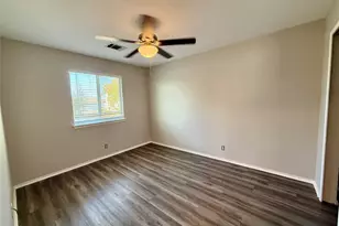 17212 Hamilton Point Cir, Manor, TX 78653 - Photo 15