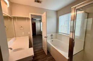 17212 Hamilton Point Cir, Manor, TX 78653 - Photo 17