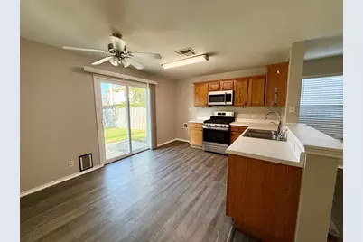 17212 Hamilton Point Circle, Manor, TX 78653 - Photo 3