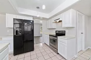 8406 Pine Falls Dr, Houston, TX 77095 - Photo 13