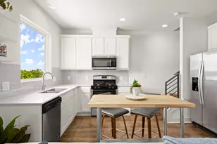 3007 E 12th St, Austin, TX 78702 - Photo 9