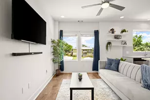 3007 E 12th St, Austin, TX 78702 - Photo 7