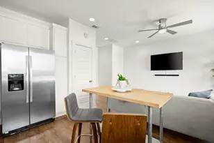 3007 E 12th St, Austin, TX 78702 - Photo 11