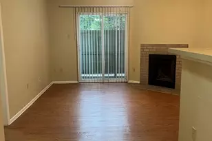 114 E 31st St, Austin, TX 78705 - Photo 5