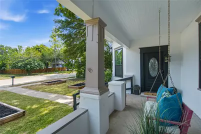 715 Saint George Street, Gonzales, TX 78629 - Photo 3