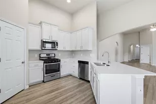 185 Munk Ln, Leander, TX 78641 - Photo 5