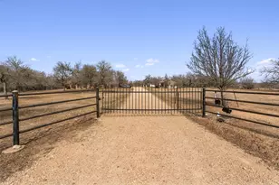 173 Co Rd 458A, Thorndale, TX 76577 - Photo 5