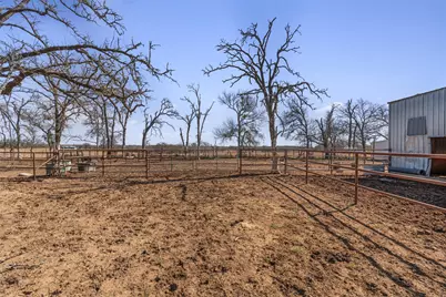 173 County Road 458A, Thorndale, TX 76577 - Photo 35