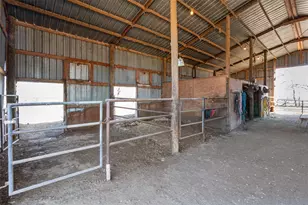 173 Co Rd 458A, Thorndale, TX 76577 - Photo 27