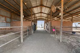 173 Co Rd 458A, Thorndale, TX 76577 - Photo 31