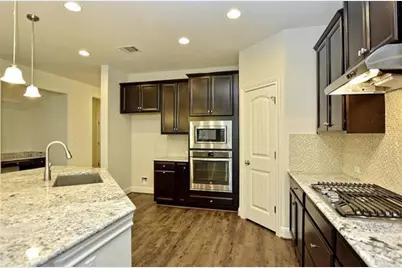 15821 Cinca Terra Drive, Bee Cave, TX 78738 - Photo 3