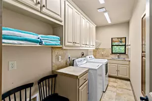 21010 N Ridge St, Lago Vista, TX 78645 - Photo 19