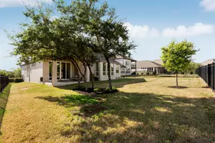 586 Two Creeks Ln, Austin, TX 78737 - Photo 29