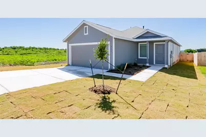 263 Speckled Belly Bend, Uhland, TX 78640 - Photo 3