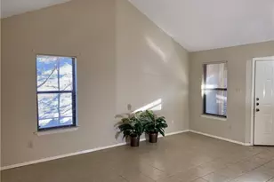 910 Milford Way, Austin, TX 78745 - Photo 9