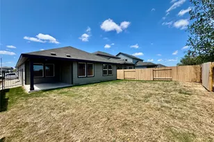 12516 St Thomas Dr, Del Valle, TX 78617 - Photo 5