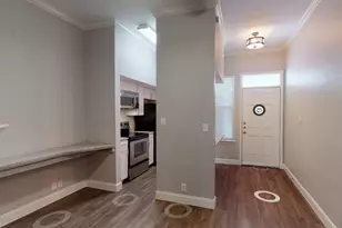 2814 Nueces St, Austin, TX 78705 - Photo 3