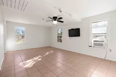2058 Montell Road, Wimberley, TX 78676 - Photo 15