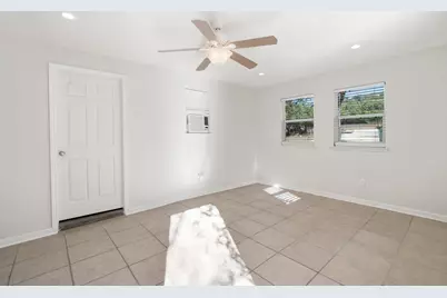 2058 Montell Road, Wimberley, TX 78676 - Photo 19