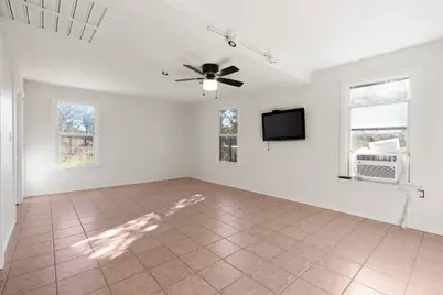 2058 Montell Road, Wimberley, TX 78676 - Photo 15