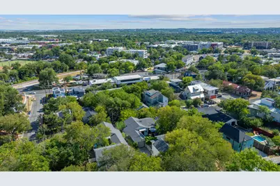 2412 E 8th Street #1, Austin, TX 78702 - Photo 33