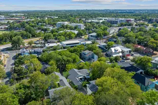 2412 E 8th St, Austin, TX 78702 - Photo 33