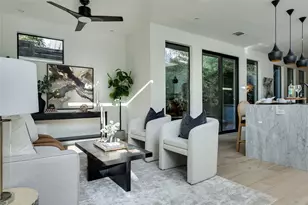 2804 E 22nd St, Austin, TX 78722 - Photo 3