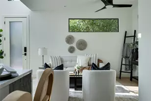 2804 E 22nd St, Austin, TX 78722 - Photo 5