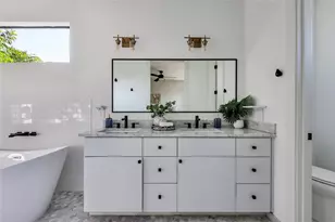 2804 E 22nd St, Austin, TX 78722 - Photo 19