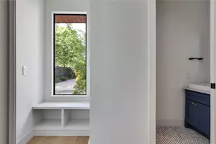 2804 E 22nd St, Austin, TX 78722 - Photo 25