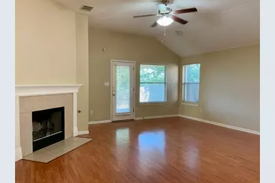 234 N Crossing Trail, Round Rock, TX 78665 - Photo 9