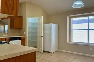 234 N Crossing Trail, Round Rock, TX 78665 - Photo 5