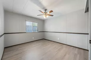 133 Deer Run, Smithville, TX 78957 - Photo 25