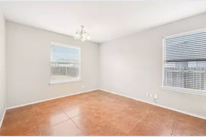 208 Challenger, Kyle, TX 78640 - Photo 5