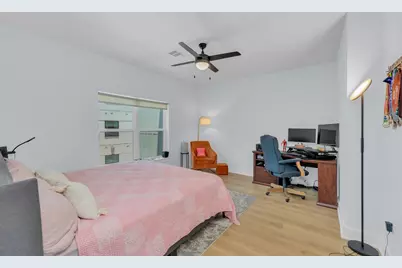 2500 Longview Street #323, Austin, TX 78705 - Photo 15