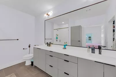 2500 Longview Street #323, Austin, TX 78705 - Photo 19