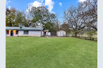 2502 Cecil Drive, Austin, TX 78744 - Photo 23