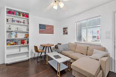 2408 Longview Street #109, Austin, TX 78705 - Photo 5