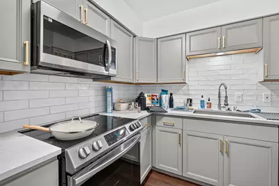 2408 Longview Street #109, Austin, TX 78705 - Photo 9