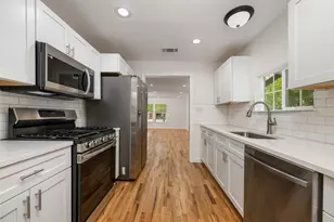 1806 Mohle Dr, Austin, TX 78703 - Photo 23