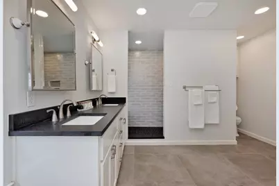 405 Lake View Drive, Spicewood, TX 78669 - Photo 15