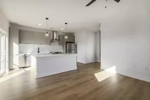 2500 Longview St, Austin, TX 78705 - Photo 7