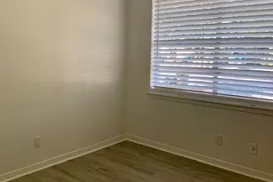 5700 Blythewood Dr, Austin, TX 78745 - Photo 15