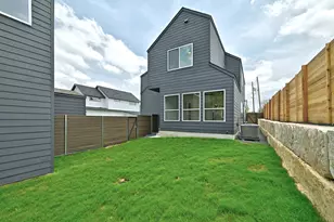 2308 Maxwell Ln, Austin, TX 78741 - Photo 19