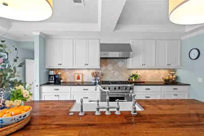 1704 W 34th Street, Austin, TX 78703 - Photo 9