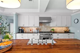 1704 W 34th St, Austin, TX 78703 - Photo 9