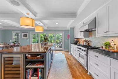 1704 W 34th Street, Austin, TX 78703 - Photo 3