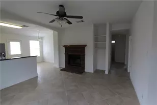 215 Jennifer Ln, Bastrop, TX 78602 - Photo 7