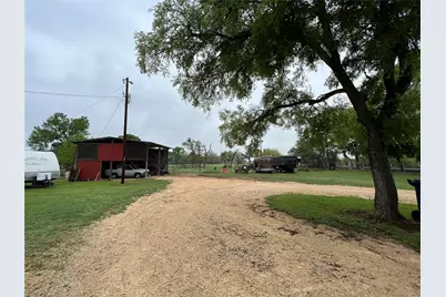 2700 County Road 305, Jarrell, TX 76537 - Photo 15