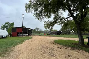 2700 County Rd 305, Jarrell, TX 76537 - Photo 15